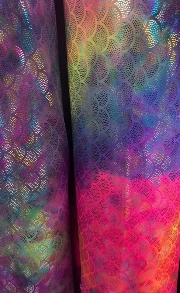 Mermaid design tie dye multicolor hologram spandex clothing Fabric by the yard - Imagem 1 de 1