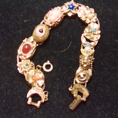 Goldette Signed Slide Chain Charm Bracelet w/ 10 Charms - Image 1 of 4