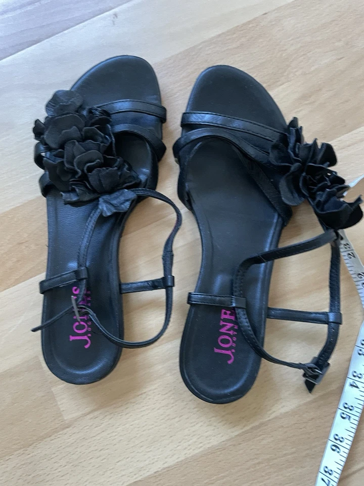 Jones Leather Sandals strappy Flats Floral Arty Comfy Summer size 6 - Image 1 of 4