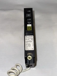 Disyuntor principal Square D QOB120VHCAFI 120/240VAC 20A de 1 polo *USADO* - Imagen 1 de 5