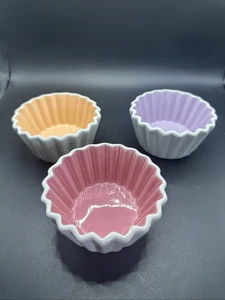 Hallmark Set Of 3 Pastel and White Small Candy Dishes - Picture 1 of 11