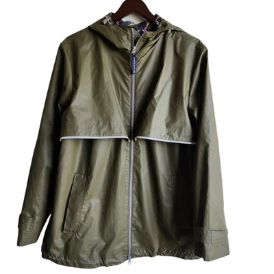 Abrigo de lluvia para mujer Charles River Apparel LG New Englander verde con capucha impermeable Foto 1 de 4