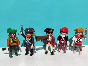 PLAYMOBIL LOTE X5 FIGURAS PIRATAS BUCANEROS CORSARIOS PIRATA BARCO ISLA GALEON - Bild 1 von 1