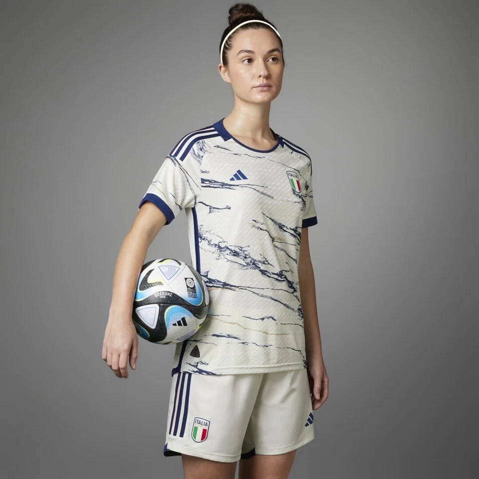 Adidas Team Italy Soccer 2023 HEAT RDY Away Jersey HT2198 Women’s Size Large