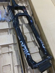 Forcella RockShox Lyrik Utimate 150 mm, steli 35mm, enduro-trail, perfetta. - Foto 1 di 6