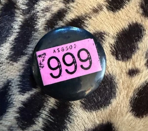 Vintage 70s 80s Pink 999 Band Logo Button Pinback Pin UK Post Punk - Picture 1 of 2