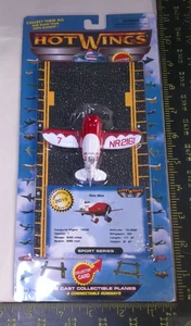 Hot Wings Gee Bee Sport Series 2019 #13110 Die Cast Metal Airplane NEW Old Stock - Picture 1 of 3