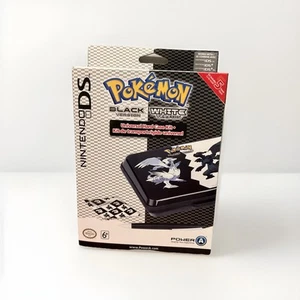 NUEVO ESTUCHE DE VIAJE RÍGIDO POKEMON BLANCO Y NEGRO COMO NUEVO PARA DS LITE/DSI/DSI XL - Imagen 1 de 2