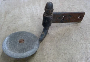 Antique Cast Iron Buggy Carriage Foot Step Plate Round 5" Textured Brass Arm - Picture 1 of 13