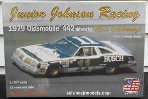 KIT MODELO OLDSMOBILE SALVINOS #11 BUSCH BEER CALE YARBROUGH 1979 1/25 - Imagen 1 de 8