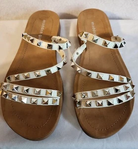 Sandali bassi con borchie e cinturino Madden bambina bianco/argento taglia 7,5 slip-on - Foto 1 di 3