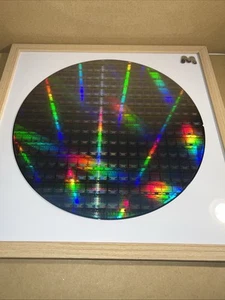 200mm Patents silicon wafer with frame Semiconductors Art of collection 750um - Picture 1 of 10