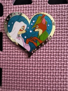 WDI MOG Valentine’s Gem Hearts Pin Disney Maid Marian & Robin Hood - Bild 1 von 1
