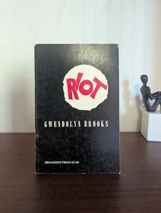 RIOT Gwendolyn Brooks Poetry First Edition 2nd Printing Broadside Press, 1970 - Picture 1 of 6