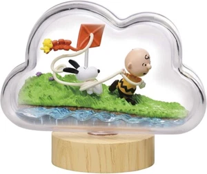 Terrario Peanuts SNOOPY WEATHER: Windy Day (Woodstock, Charlies Brown & Snoopy) - Imagen 1 de 5
