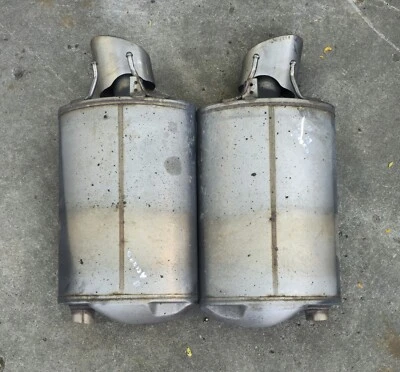 Silenciadores traseros Honda Accord 2013 usados Foto 1 de 4