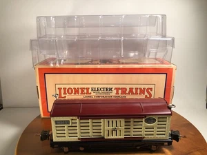 MTH / Lionel O Gauge Tinplate CATTLE CAR 2813 wrong box 11-70087 Cream & Tuscan - Picture 1 of 8