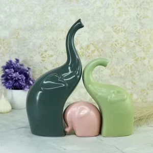 Elefante Famiglia Finitura Opaca Personaggi Fantasia Ceramica (Set di 3 Pezzi, Multicolore) - Foto 1 di 4