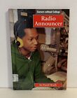 Kariera bez college'u: Radio Announcer 1999 David Heath Capstone Books