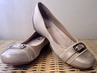 Baretraps Mujer 7.5 Markie Beige Puntera Redonda Planas DEFECTUOSAS Foto 1 de 4