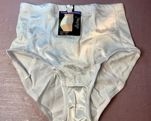 Women Contrlo Panties Bries EVA CERVANTES  M.White Sturdy Satin AppearanceGlossy - Picture 1 of 5
