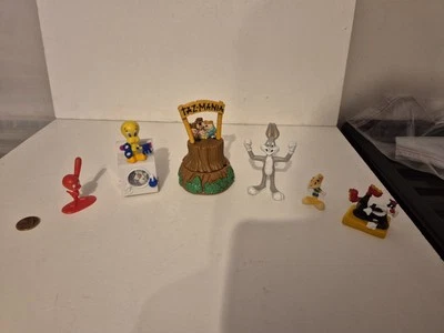 Looney Tunes Figure Toy Lot, Lola,Bugs Bunny,Sylvester Pencil Topper,Taz,Tweetie - Image 1 of 4