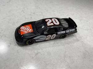 Tony Stewart #20 1:24 Revell Home Depot Test Car 2005 - Picture 1 of 5