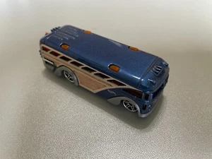 2000 Mattel Hot Wheels Surfin' School Bus Blue - Picture 1 of 4
