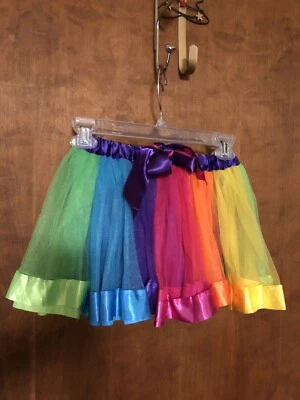 6-8 女孩旋转裙子多色潜力很多乐趣和笑声 — 第 1/4 张图片