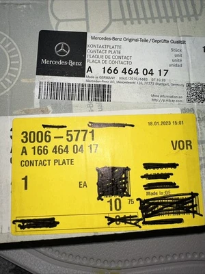Piastra contatto volante MERCEDES-BENZ CLA C117 A1664640417 NUOVA ORIGINALE - Immagine 1 di 4