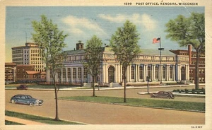 Post Office Kenosha Wisconsin Street View 1935 Postcard - Picture 1 of 2