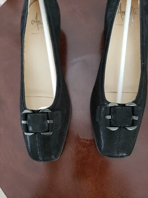 Vtg Amalfi by rangoni "Mora" shoes black front buckle Sz 7SS. NEW with box - Image 1 of 4