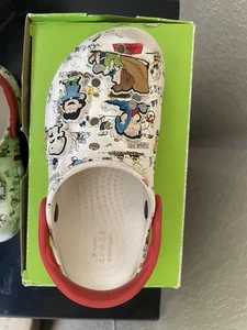 Peanuts Crocs - Picture 1 of 2