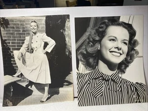 Louise Platt LOT 2 Original 1940s Promo Photos With Bio On Back Of Photos - Picture 1 of 8