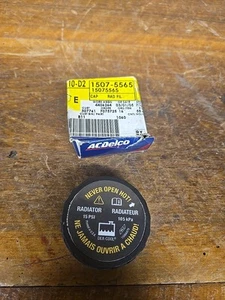 1995-04 Olds Bravada GMC Sonoma Radiator Cap 15 Max Pressure P/N 15075565 - NOS - Picture 1 of 4