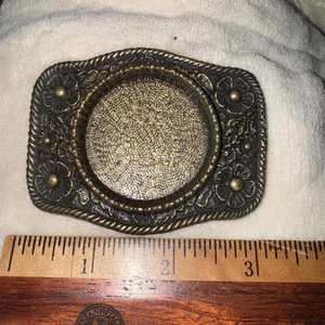 FIBBIA CINTURA CENTRALE CERCHIO APERTO TONO OTTONE SPAZZOLATO - Foto 1 di 3