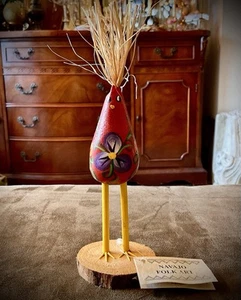 Navajo Folk Art Hand Carved Painted Chicken Red Floral Signed P Begaye - Bild 1 von 9