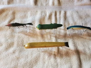 Señuelos de pesca vintage x 4 Suick, Homer LaBlanc, 1 rana tubo sin malezas 1 desconocido - Imagen 1 de 13