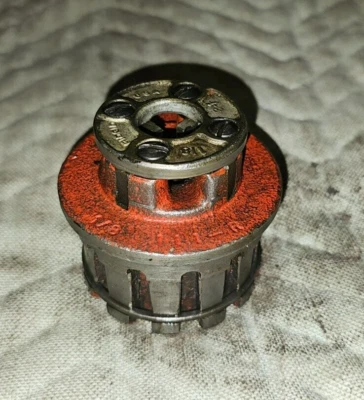 Ridgid 111-R Ratcheting 1/8" Old Style Threading Die Head - Image 1 of 4