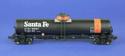 HO Scale GATC Welded Tank Car - ATSF #98057 - American Limited #1816 - Image 1 of 3