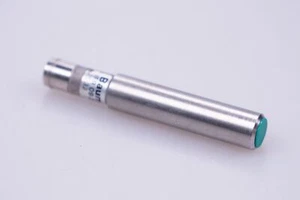 Baumer Inductive Proximity Switch IFR 09.24.35/S8/L 2532 - Picture 1 of 3