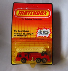 1983 Matchbox Extended Ladder Fire Engine Truck #MB 18 - Picture 1 of 5