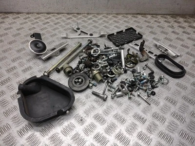 Suzuki GSXR 1000 L5 GSXR1000 AL5 2015 paquete de pernos ABS pernos surtidos  Foto 1 de 4