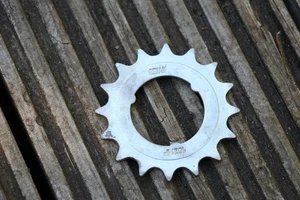 RENAK  Steckritzel 16 Zähne 1/2" für Klappfahrrad  DIAMANT DDR MIFA NOS - Bild 1 von 3