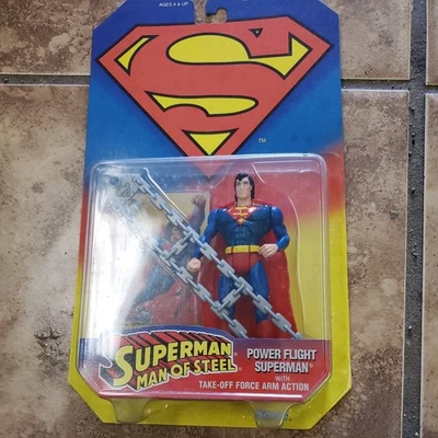 Kenner Power Flight 超人雕像 带起飞力臂动作 全新 — 第 1/2 张图片