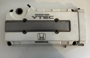 Honda B16/B18 Valve cover Used Condition - Picture 1 of 3