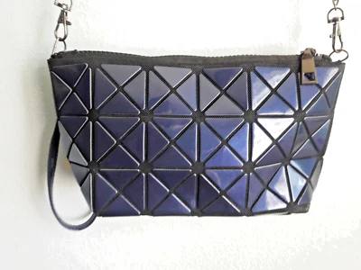Bolso sin asas con cremallera brillante prisma, bolso pequeño plegable azul para mujer Foto 1 de 4