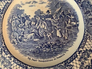 Plato azul 10" Colonial Times by Crown Ducal The First Thanksgiving in America - Imagen 1 de 4