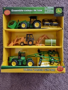 John Deere Deluxe Vehicle Gift Set *NEW* - Picture 1 of 3