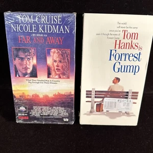 Lot Of 2 VHS Movies - Forrest Gump, Com Dram - Far & Away, Romantic Adventure - Picture 1 of 7